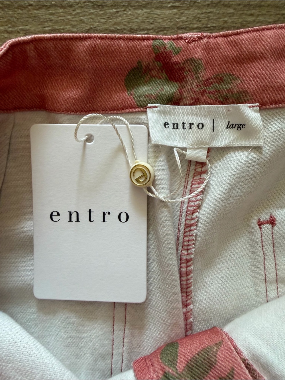 Pink Floral Wide-Leg Ankle Denim Pants by Entro NWT Size Large - Picture 8 of 13